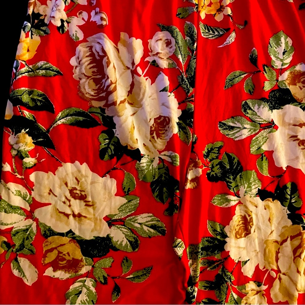 Elegant Floral Red Jumpsuit - Picture 4 of 13